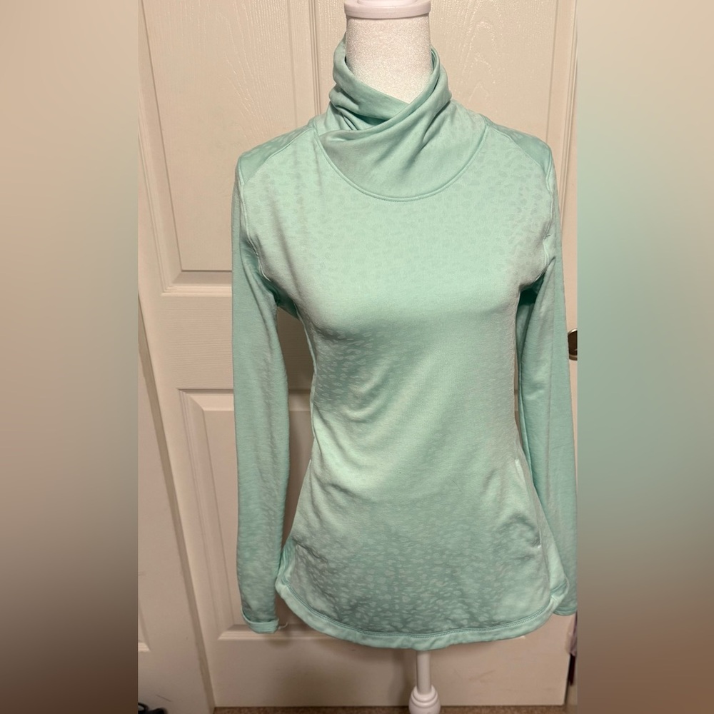 Ladies, long sleeve workout top